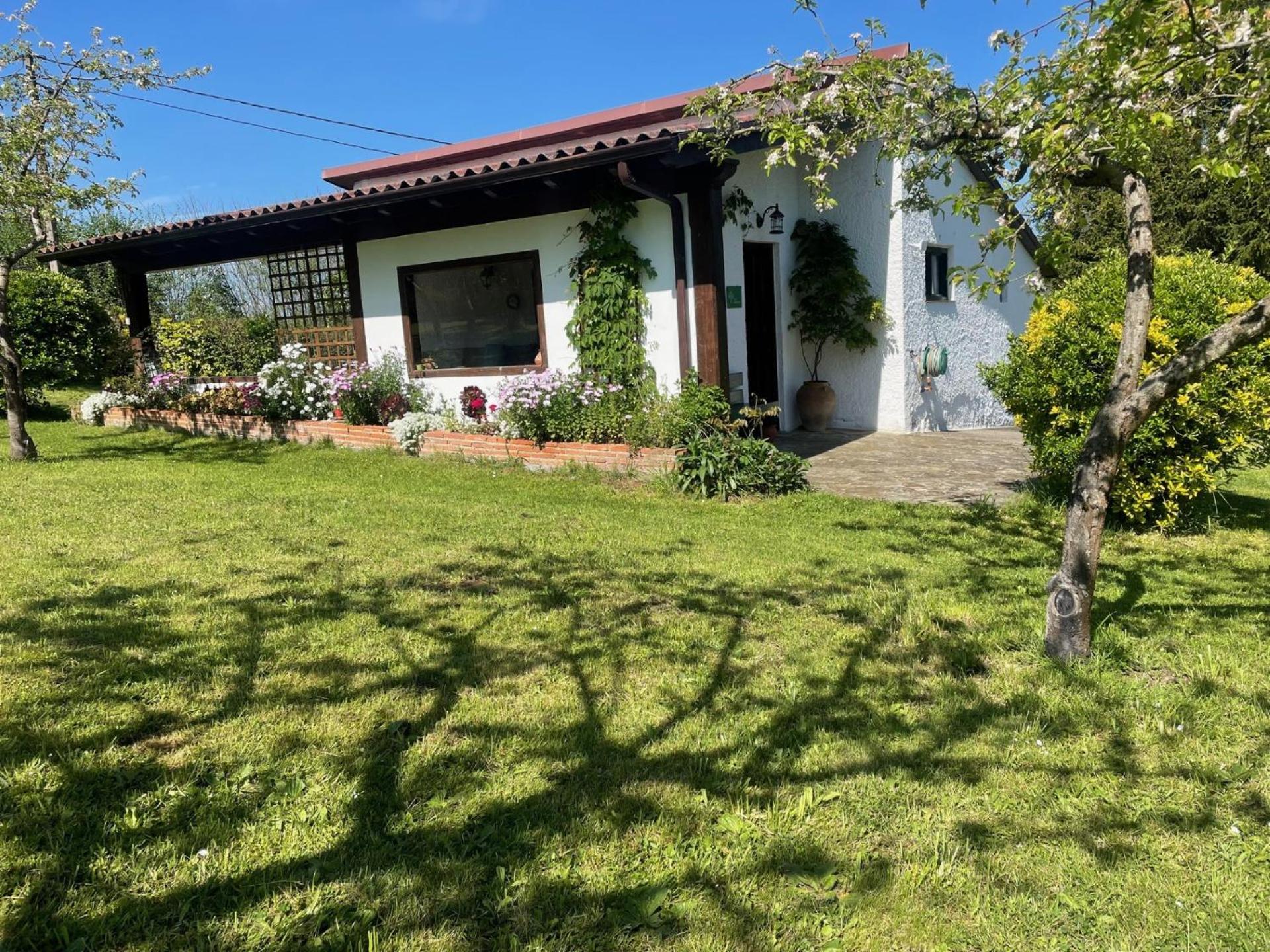 Casa Benjamin Villa Oviedo Exterior photo